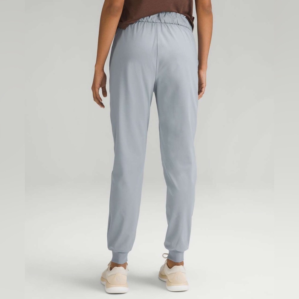 Lululemon Stretch High-Rise Jogger Full Length Chambray 4 - Picture 2 of 6